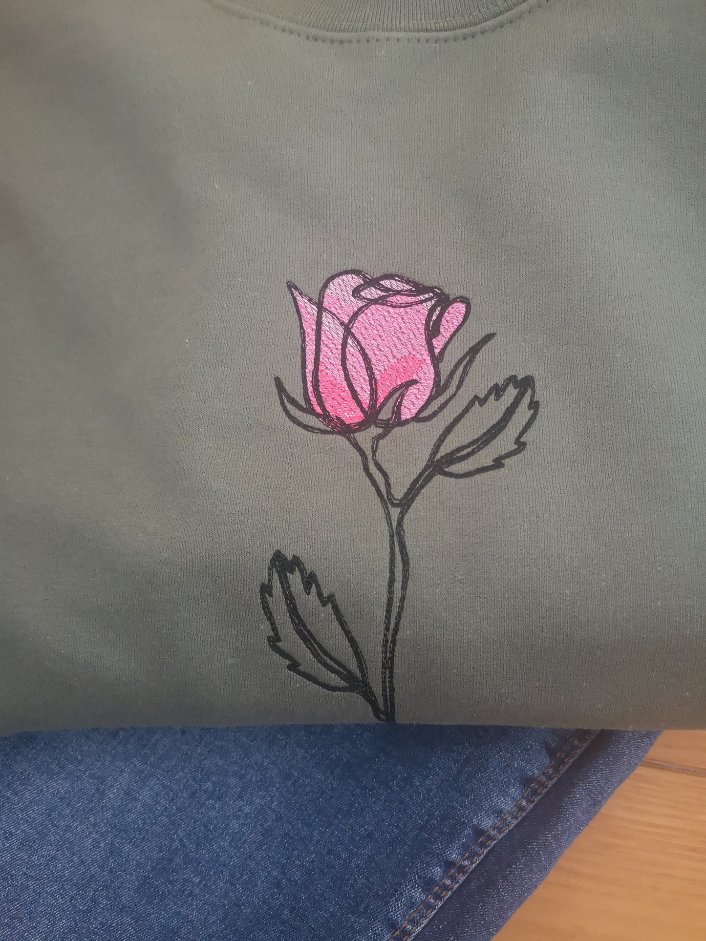 Simple Rose Sweatshirt